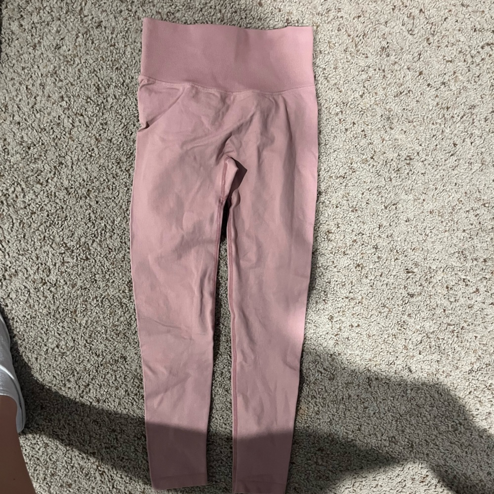Pink leggings